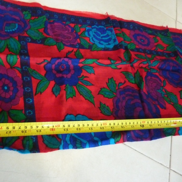 Vintage Berkshire Challis Scarf Womens One Size Red Floral  Made JAPAN  80s - Picture 5 of 6